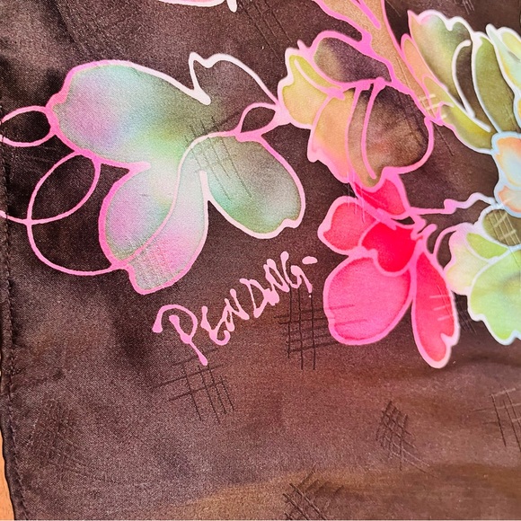 Collection of Five Preloved Branded or Fashion Silk-like Polyester Scarfs (GUC) - Picture 15 of 17